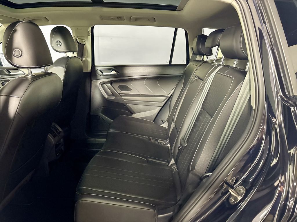 2022 Volkswagen Tiguan SE photo 20