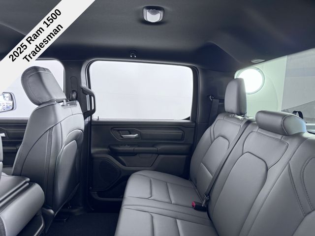 2025 Ram 1500 Tradesman photo 15
