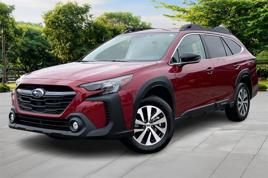 2025 Subaru Outback Premium's photo