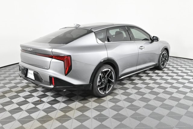 2025 Kia K4 GT-Line photo 5