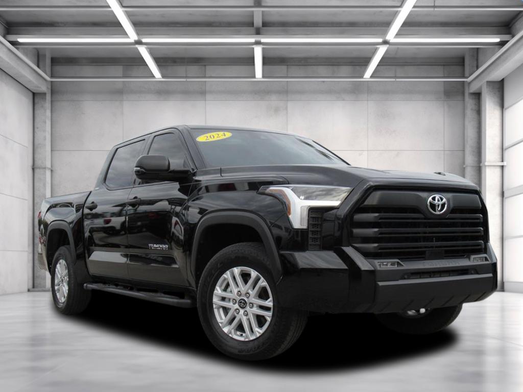 2024 Toyota Tundra SR5's photo