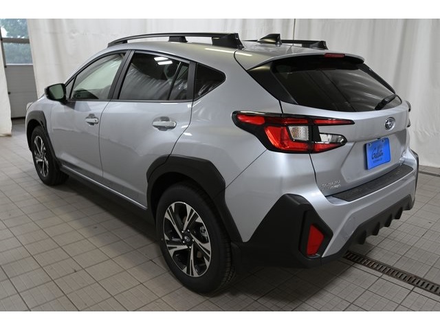 2025 Subaru Crosstrek Premium photo 3