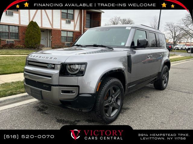 2022 Land Rover Defender X-Dynamic SE's photo