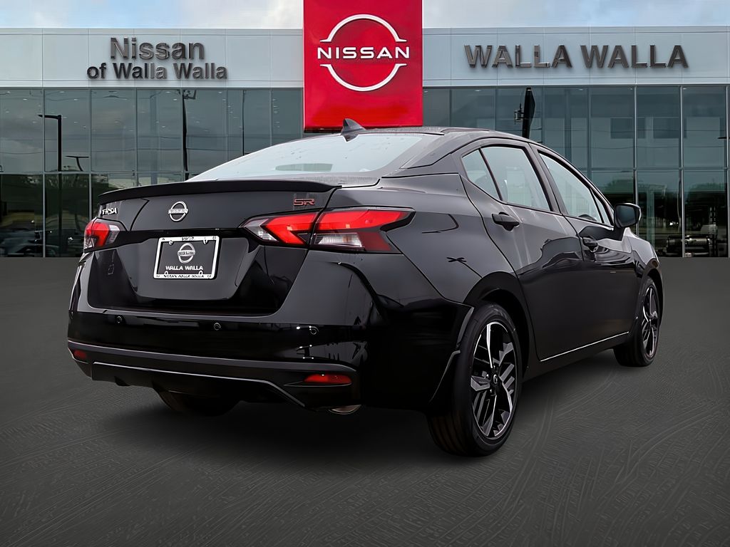 2025 Nissan Versa SR photo 6