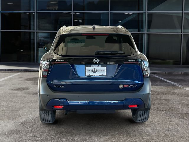 2025 Nissan Kicks SR photo 4