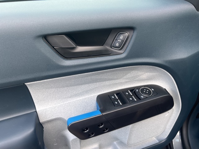 2025 Ford Maverick XLT photo 9