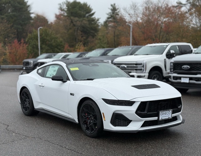2025 Ford Mustang GT Premium's photo