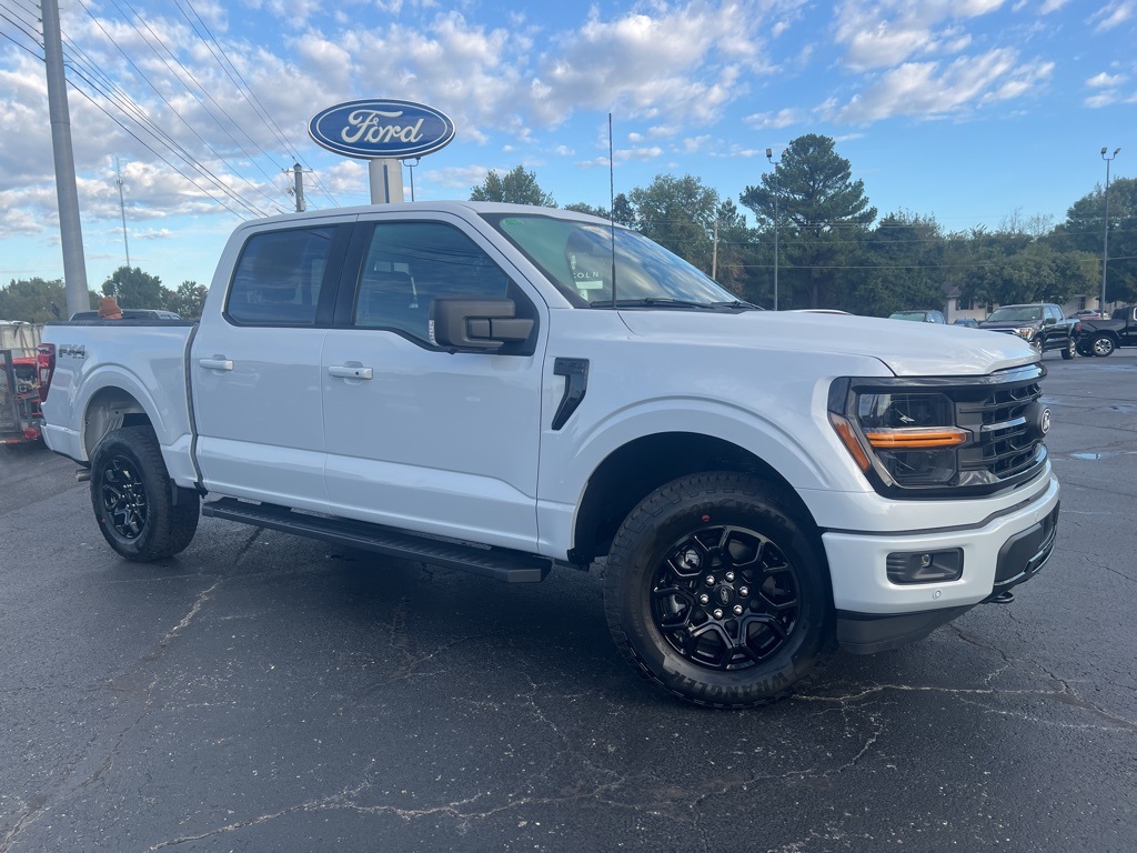 2025 Ford F-150 XLT photo 3