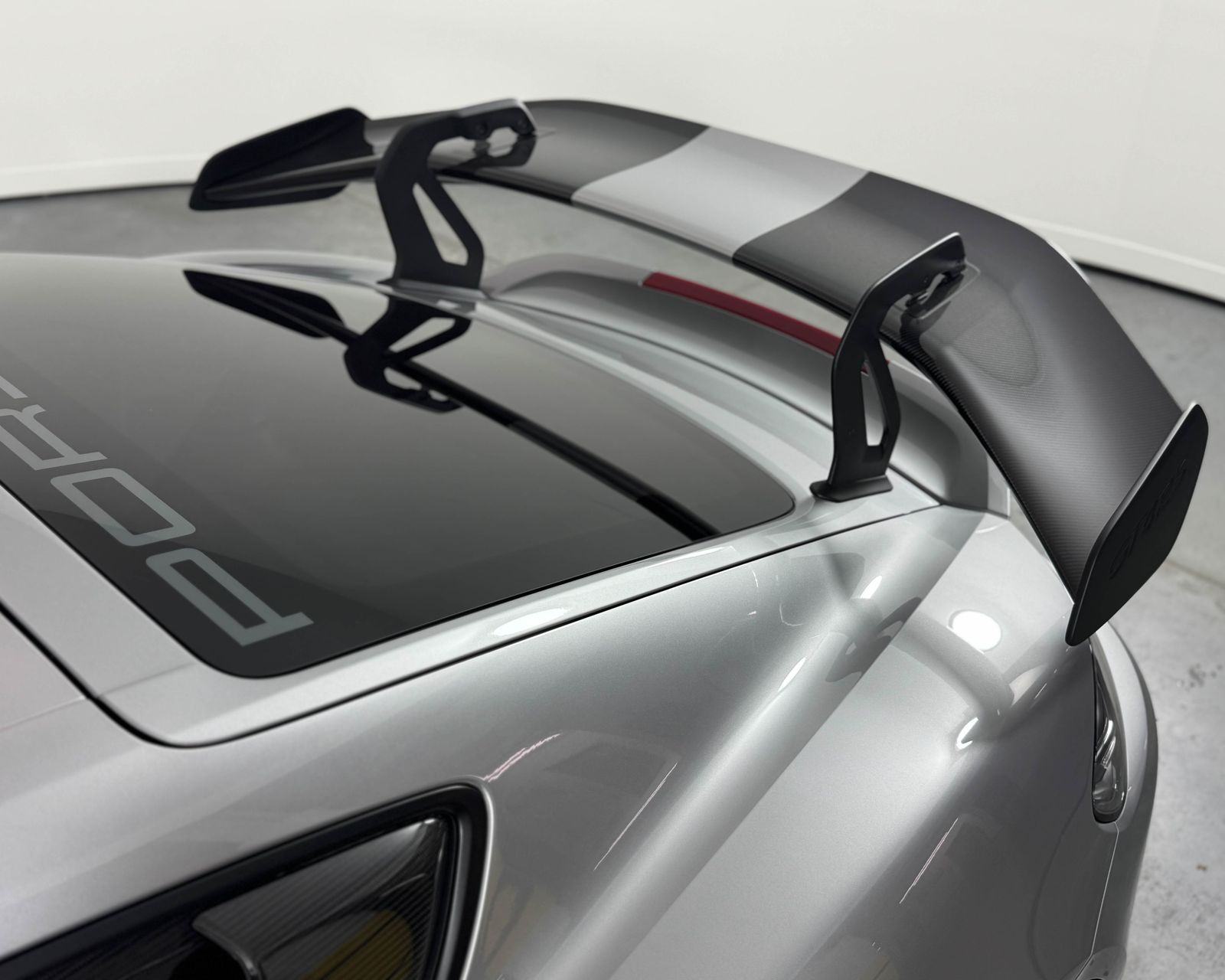 2024 Porsche Cayman GT4 RS photo 40