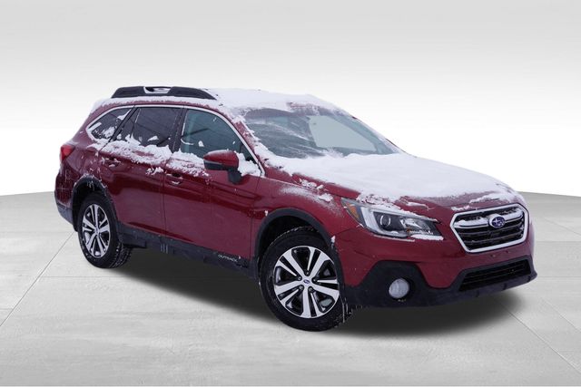 2018 Subaru Outback Limited's photo