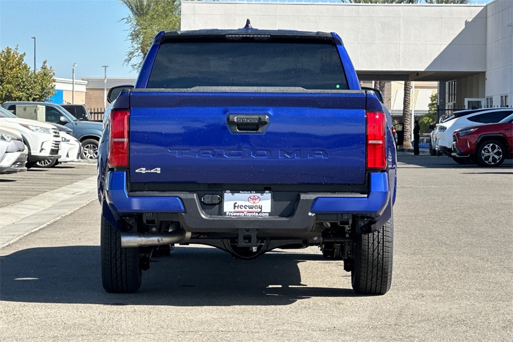 2025 Toyota Tacoma SR5 4x4 Double Cab photo 5