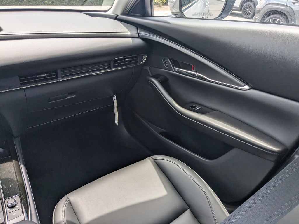 2025 Mazda CX-30 2.5 S Preferred photo 16