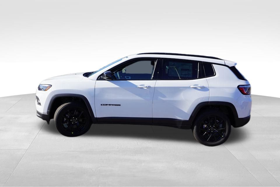 2025 Jeep Compass Altitude Special Edition photo 3