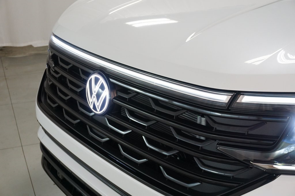 2025 Volkswagen Atlas Cross Sport SEL R-Line photo 36