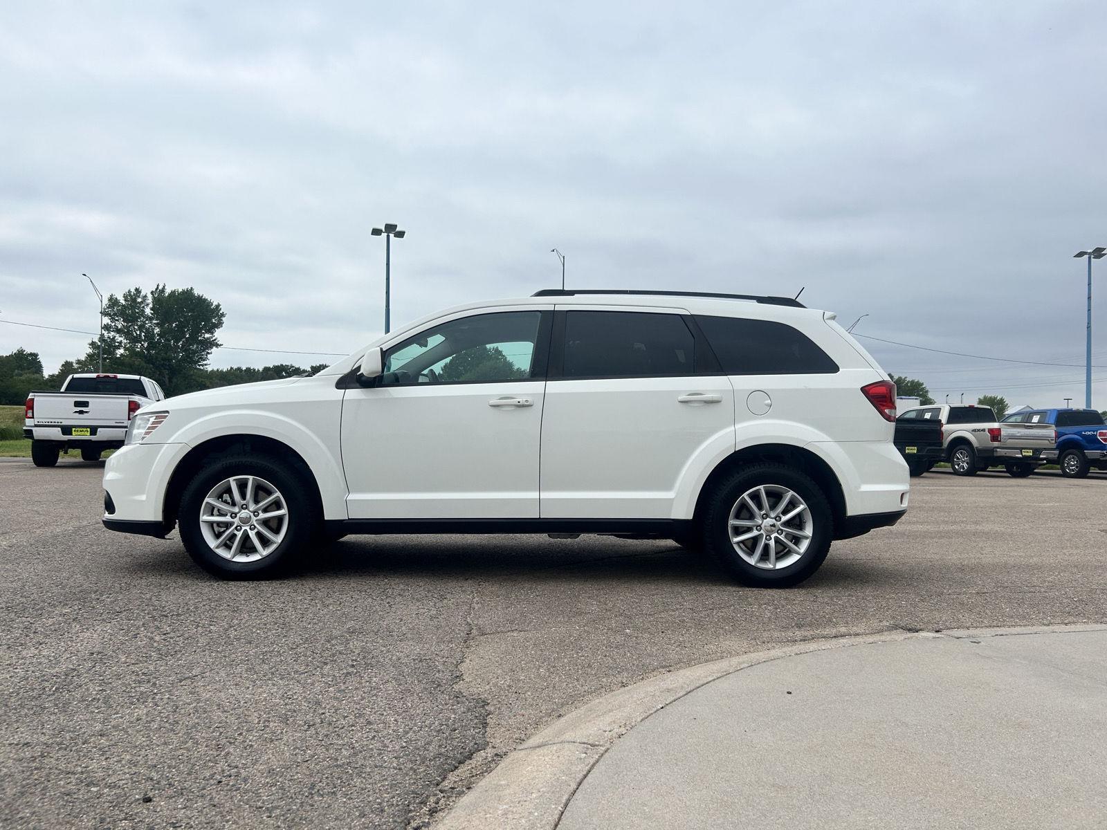 2017 Dodge Journey SXT photo 3