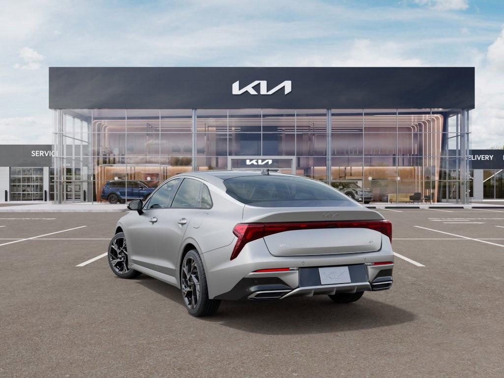2025 Kia K5 GT-Line photo 3