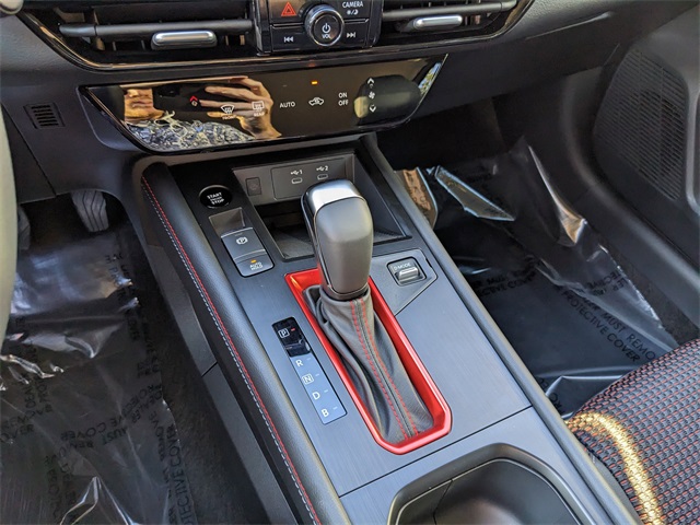 2026 Nissan Kicks SR photo 15