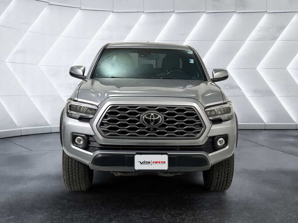 2021 Toyota Tacoma TRD Off-Road photo 2