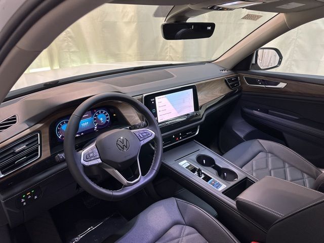 2026 Volkswagen Atlas SE photo 14
