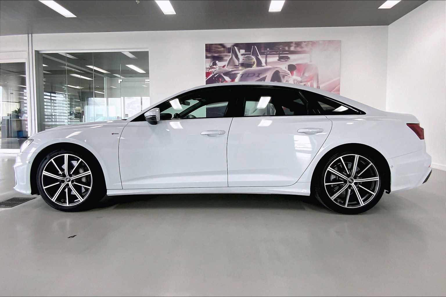 2025 Audi A6 Quattro Premium Plus photo 3