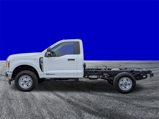 2026 Ford F-350 photo 7