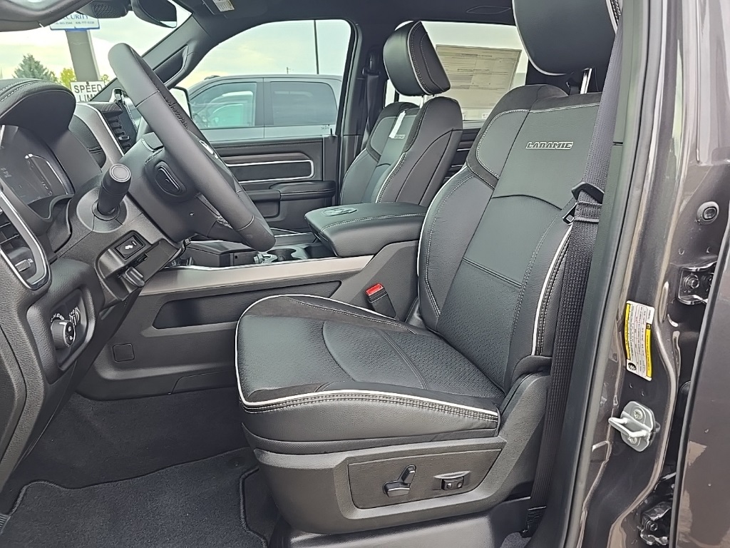 2026 Ram 3500 Laramie photo 20