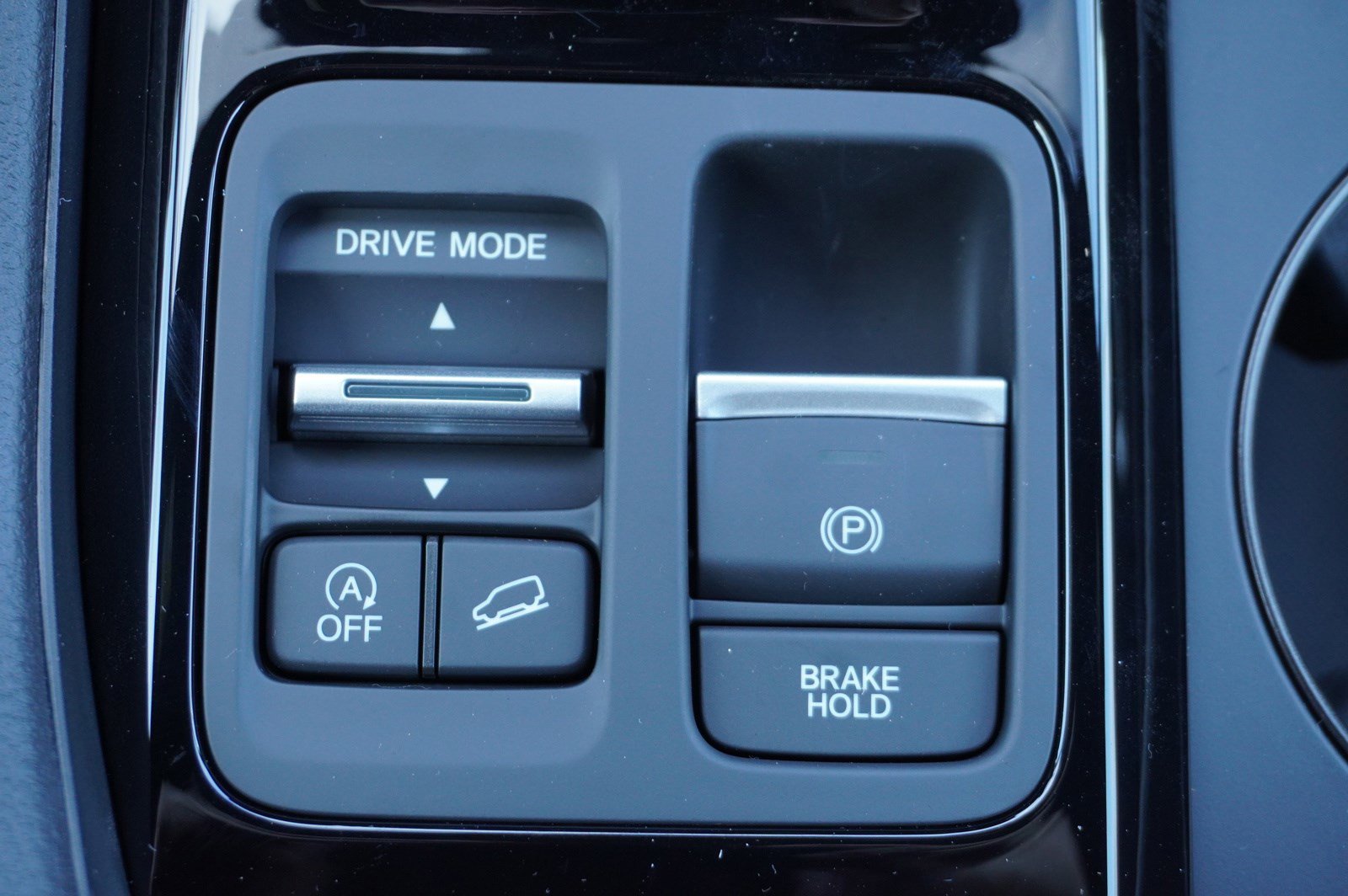 2025 Honda Pilot TrailSport photo 10