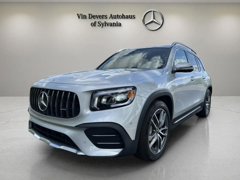 2022 Mercedes Benz GLB AMG 35 4MATIC photo 3