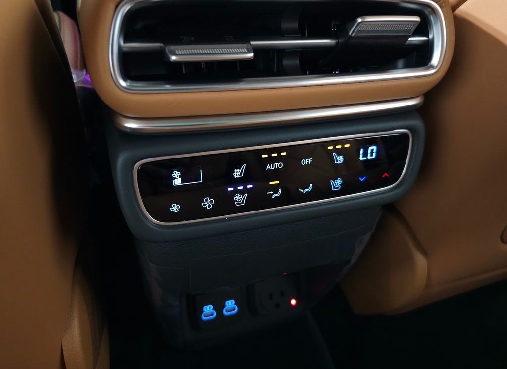 2025 Genesis GV80 3.5T Prestige photo 29