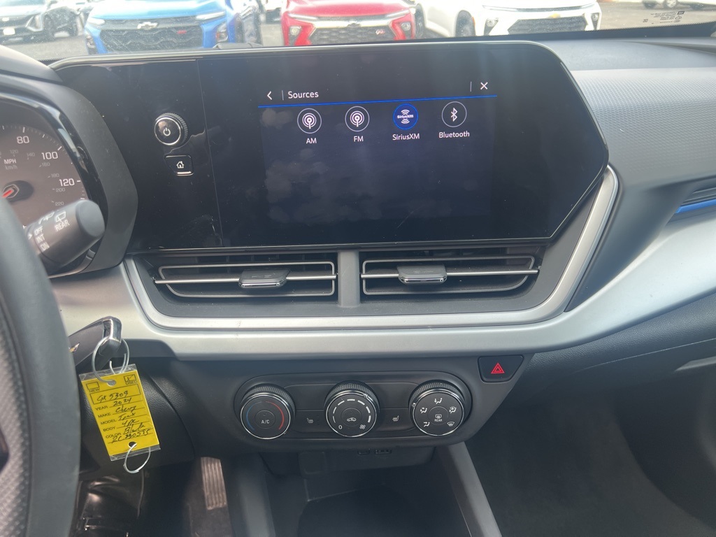 2024 CHEVROLET TRAX - Image 9