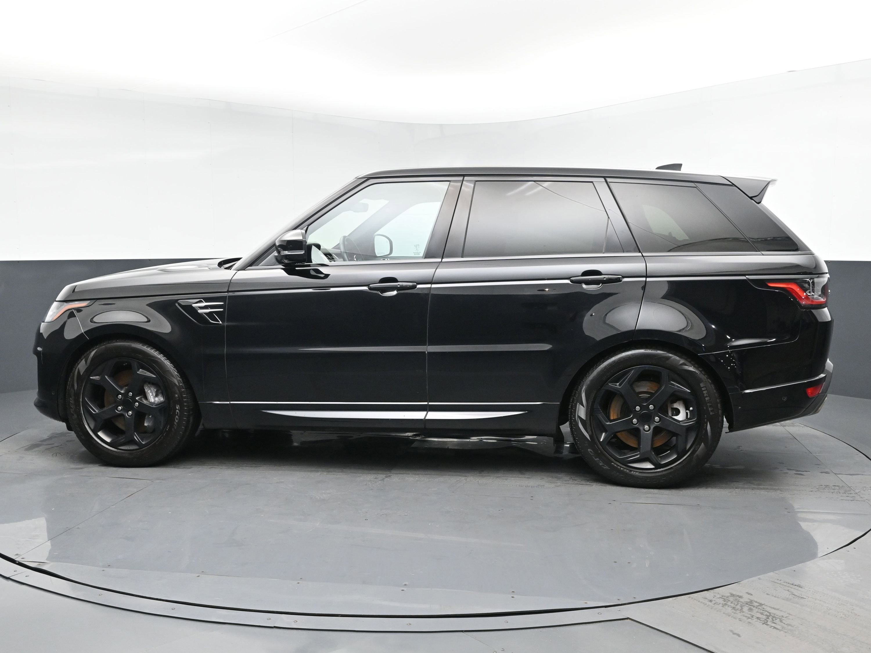 2020 Land Rover Range Rover Sport HSE photo 4
