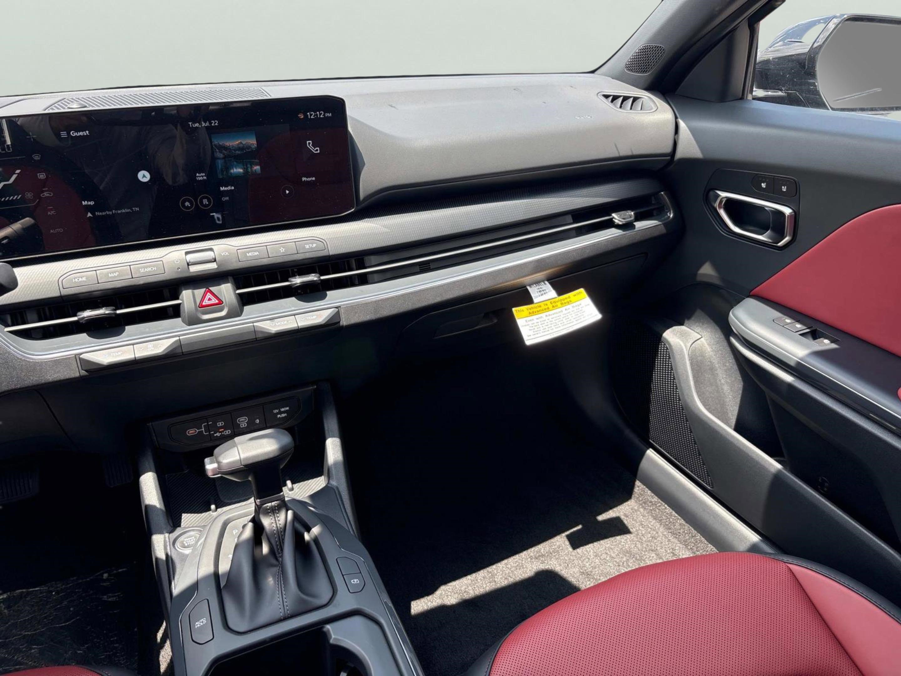 2025 Kia K4 GT-Line photo 13