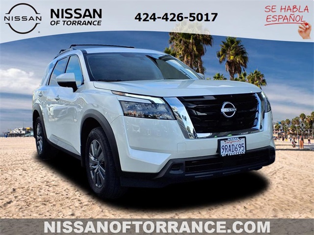 2024 Nissan Pathfinder SV's photo