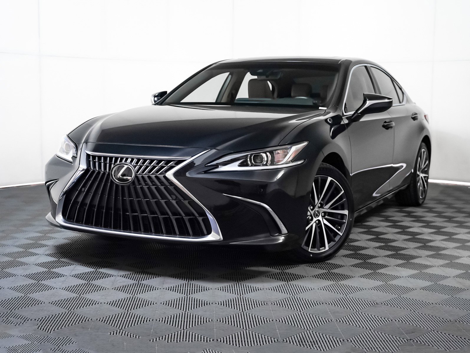 2024 Lexus ES Hybrid 300h