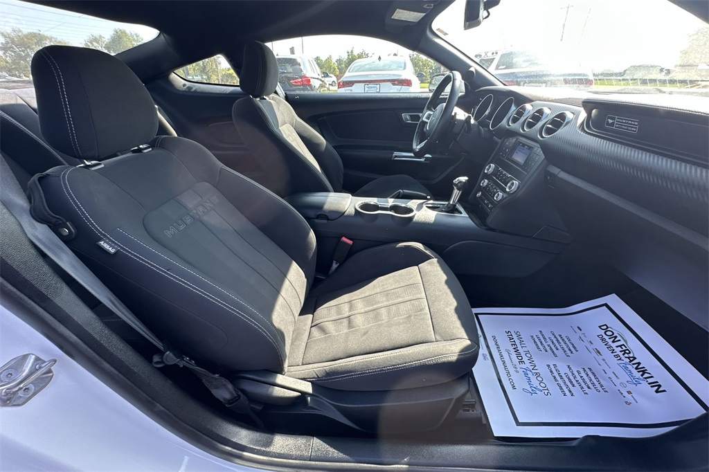 2020 Ford Mustang EcoBoost photo 23
