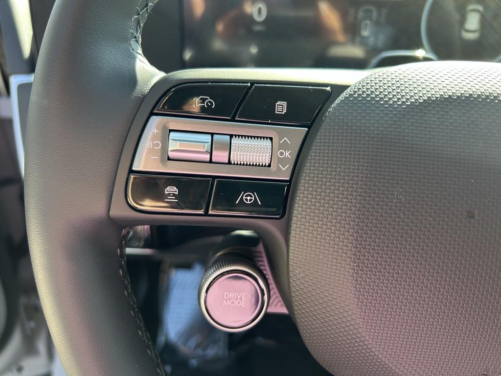 2025 Hyundai Ioniq 5 SE Standard Range photo 13