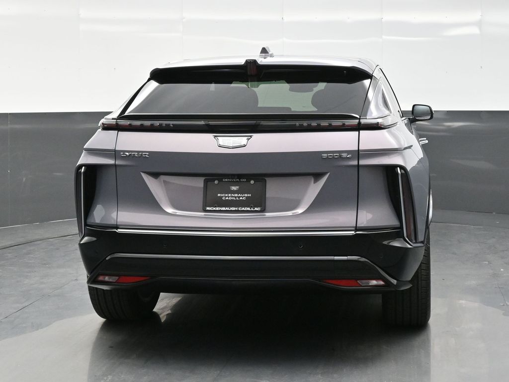 2025 Cadillac Lyriq Luxury photo 5