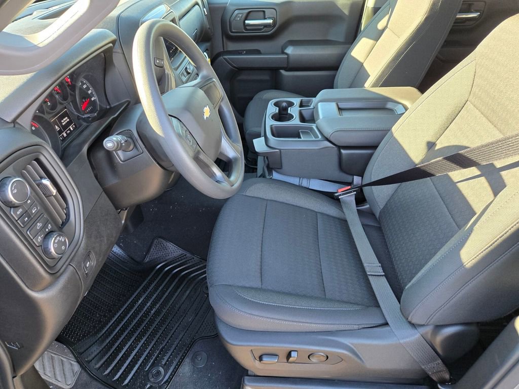 2026 Chevrolet Silverado 1500 Custom photo 6