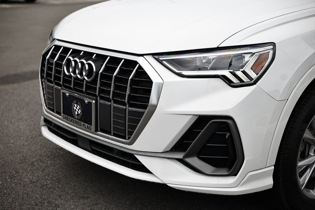 2023 Audi Q3 Premium S line photo 11