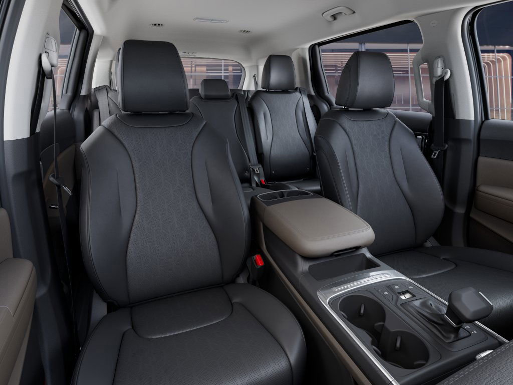 2026 Kia Carnival LXS photo 15