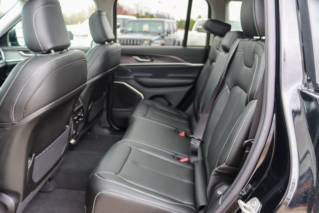 2024 Jeep Cherokee Base 4xe photo 12