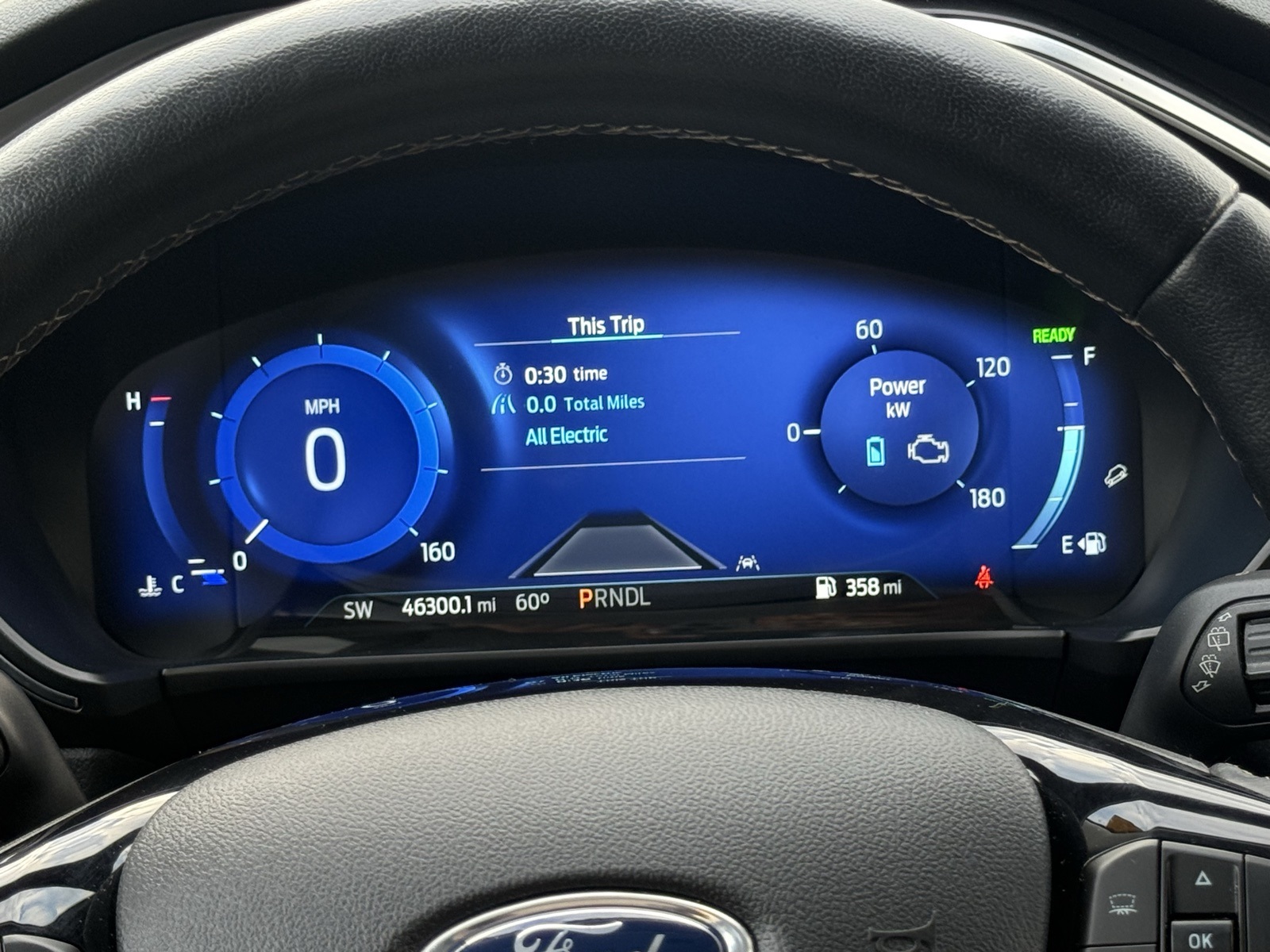 2021 Ford Escape Titanium Hybrid photo 4