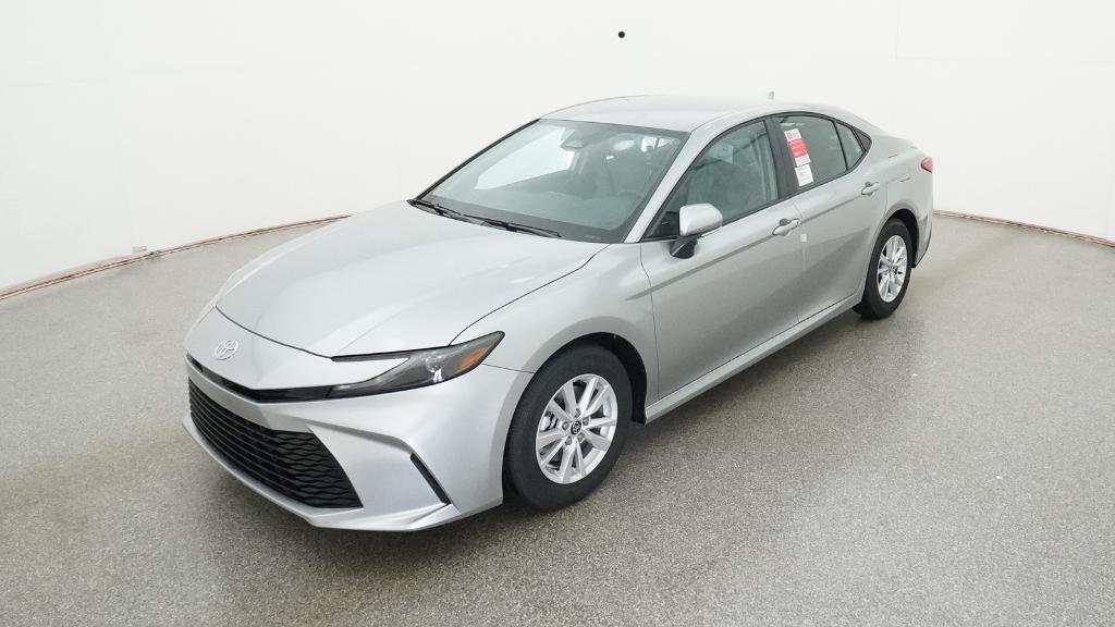 2026 Toyota Camry LE's photo