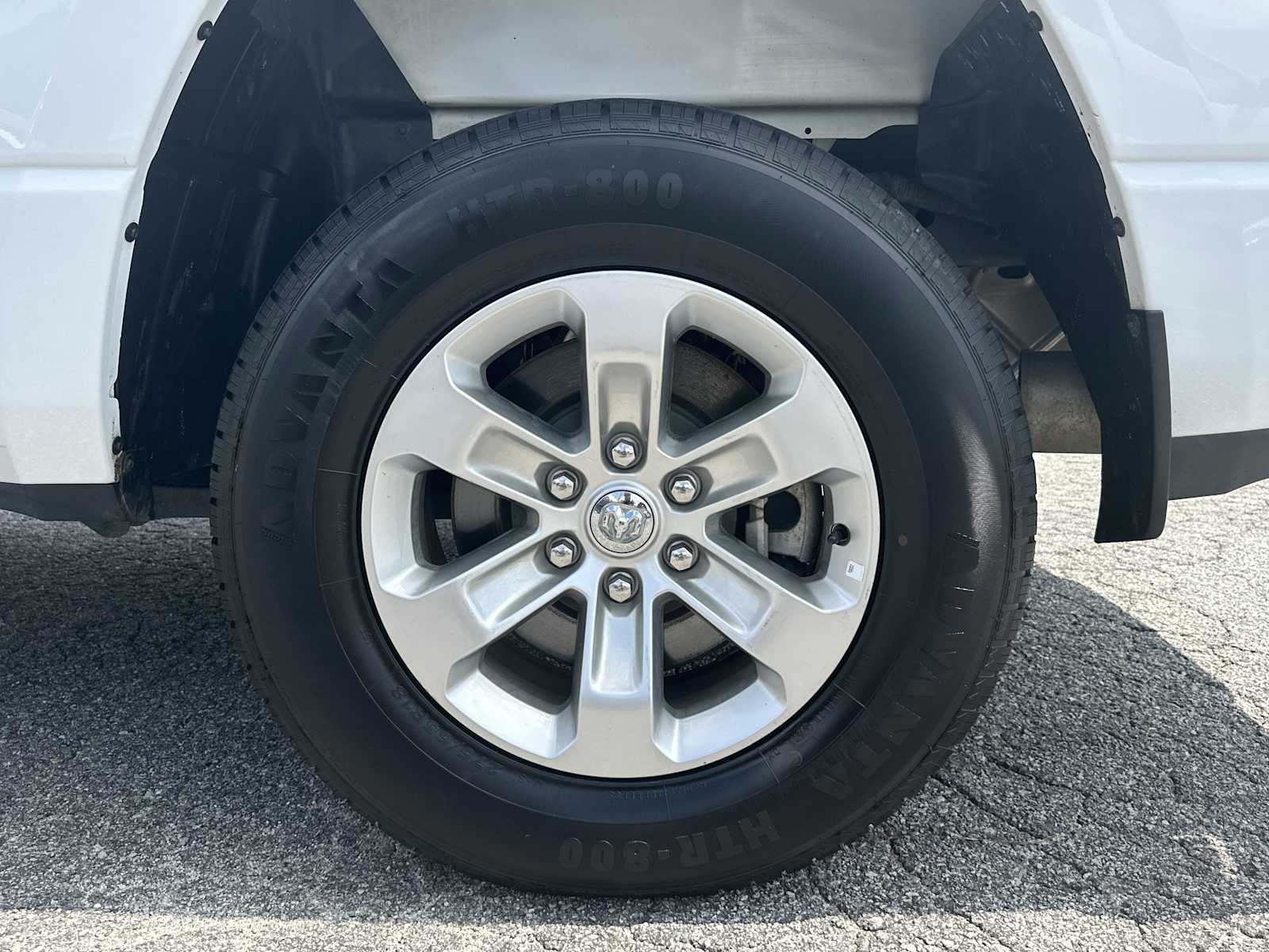 2024 Ram 1500 Laramie photo 18