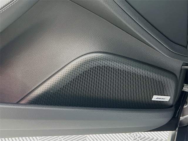 2025 Porsche Panamera E-Hybrid 4 photo 17
