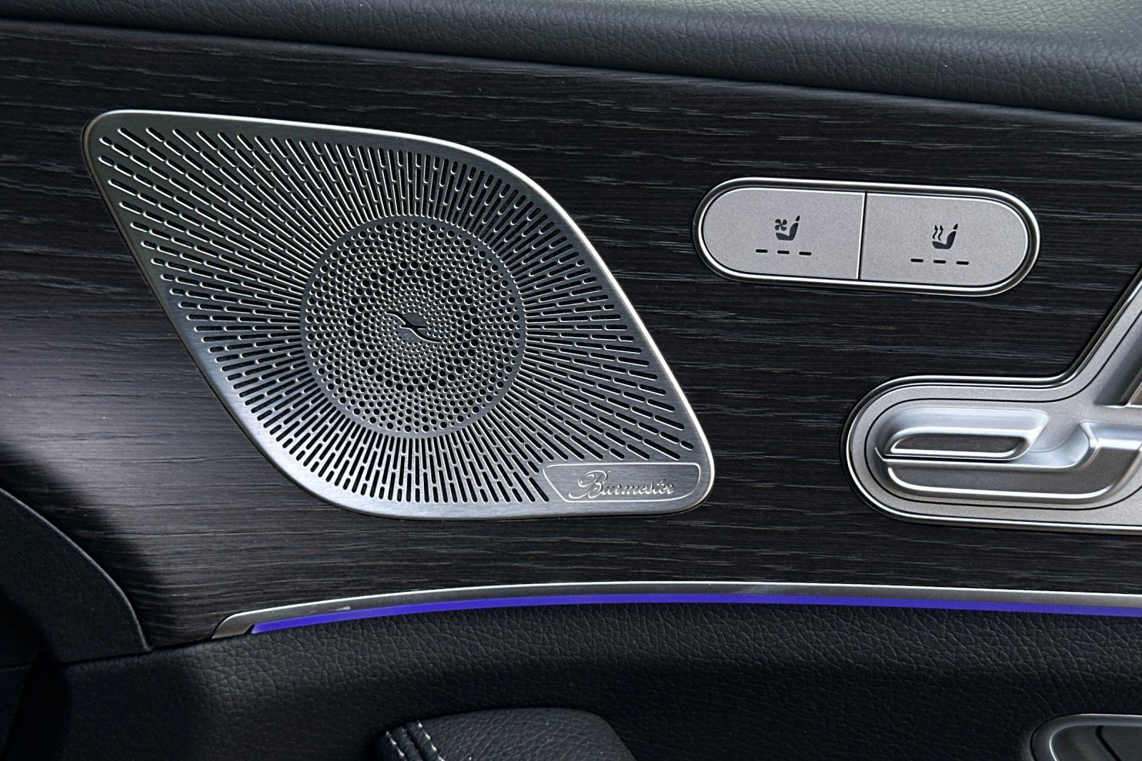 2025 Mercedes Benz GLS 450 4MATIC photo 5