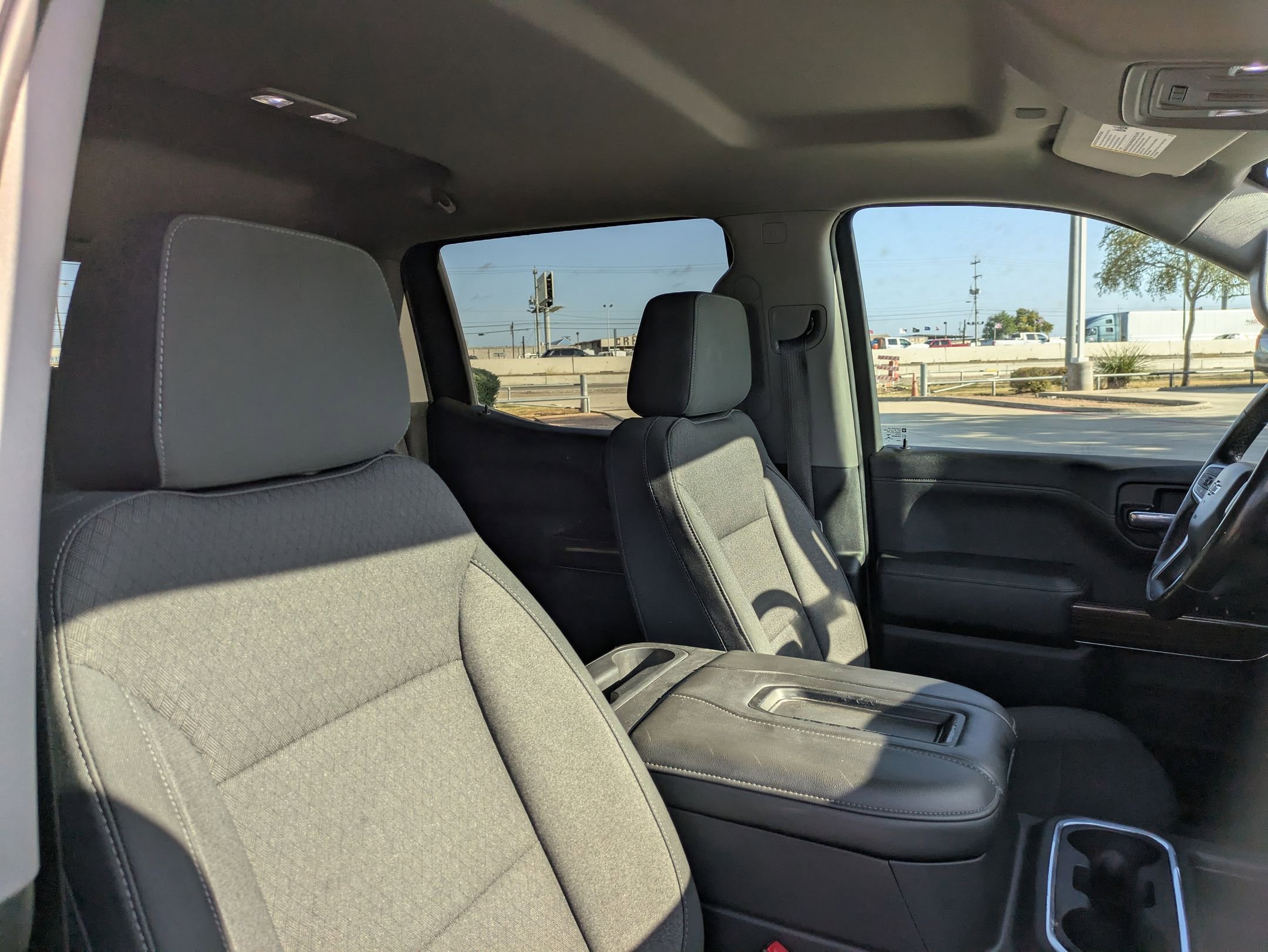 2020 Chevrolet Silverado 1500 RST photo 29