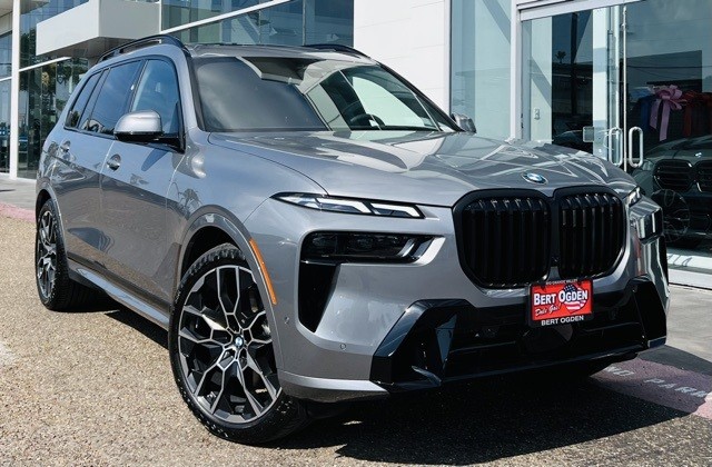 2026 BMW X7