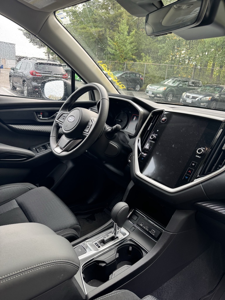 2025 Subaru Ascent Premium photo 2