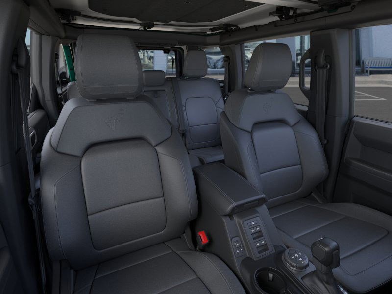 2025 Ford Bronco Outer Banks photo 10
